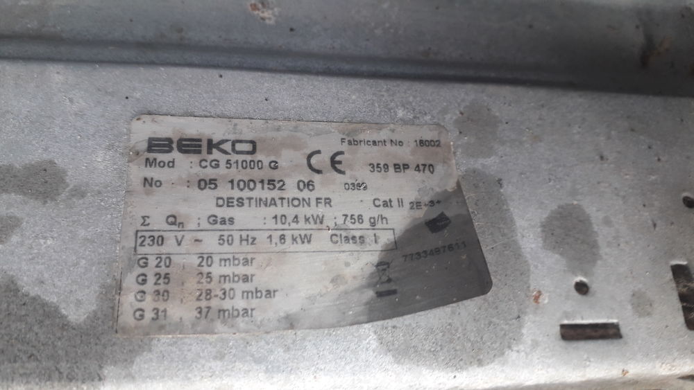 Gazini&egrave;re 4 br&ucirc;leurs BEKO. Electroménager