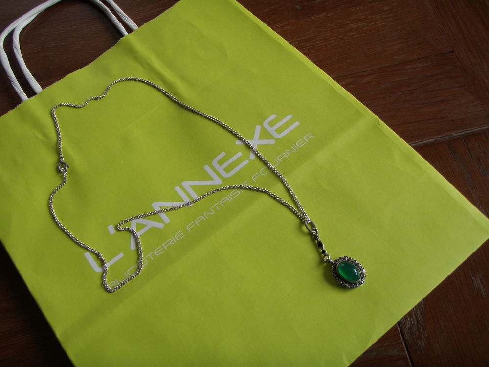 Collier fantaisie Bijoux et montres