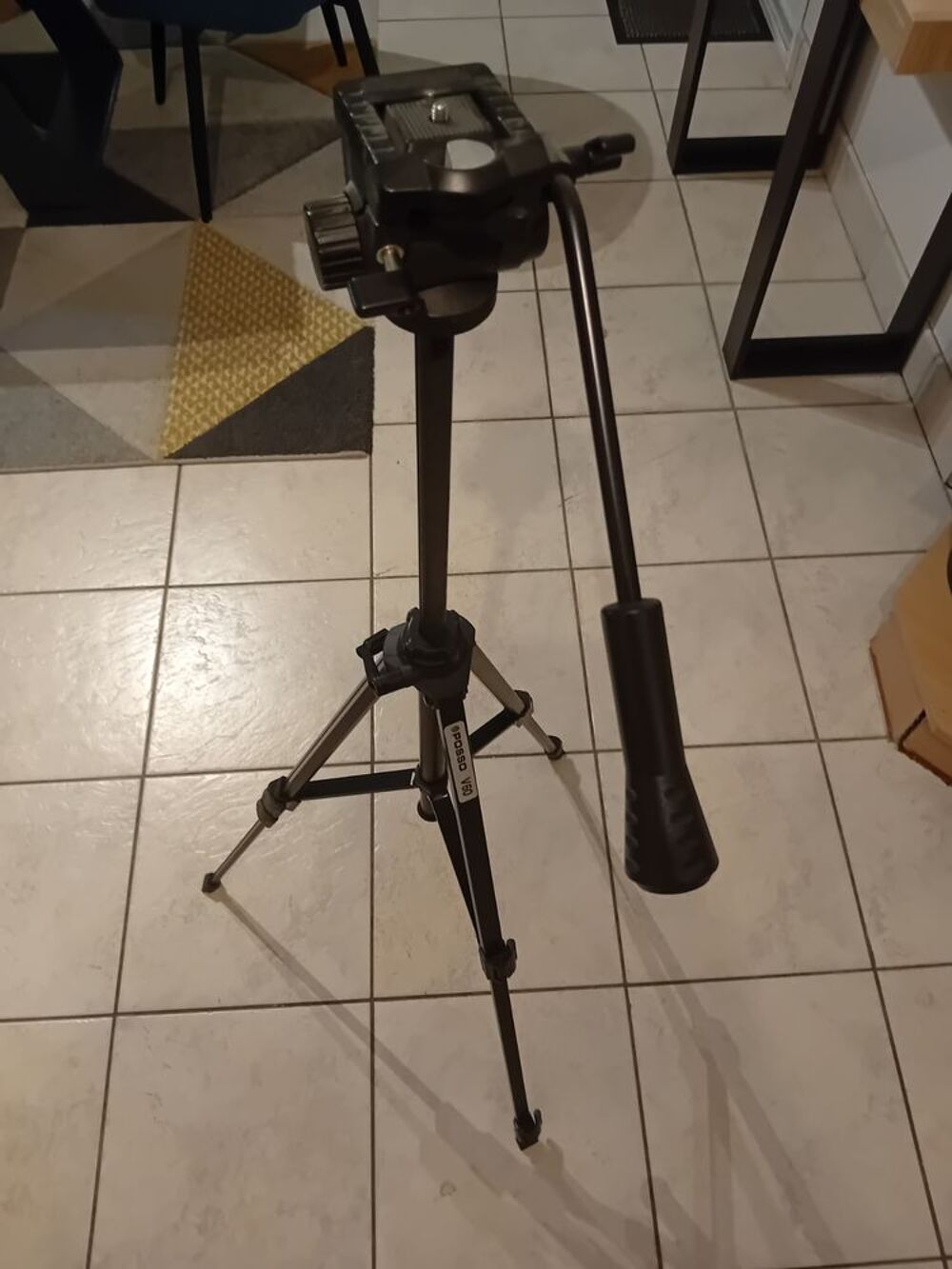 Tr&eacute;pied vid&eacute;o Photos/Video/TV