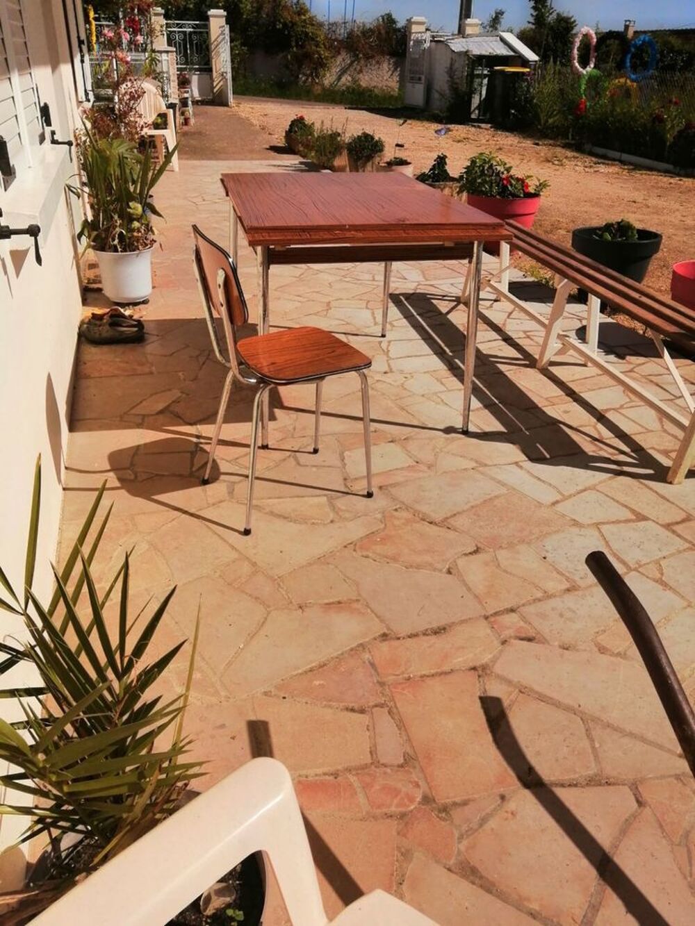 Vintage table en FORMICA plus 5 chaises Meubles