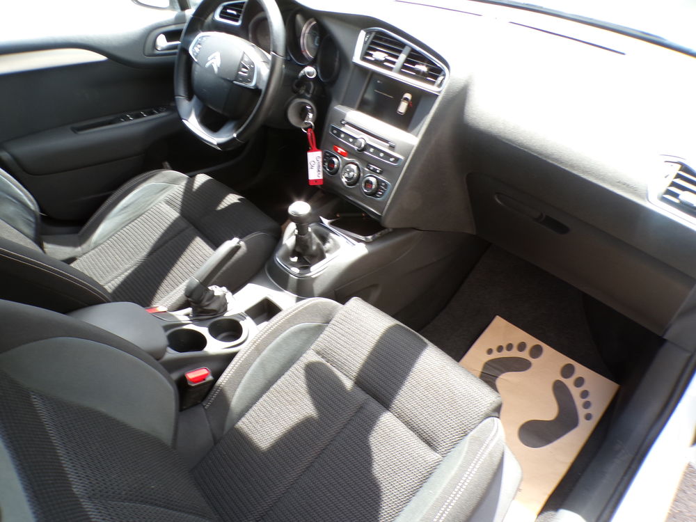 C4 BlueHDi 100 BVM Feel 2015 occasion 42300 Roanne