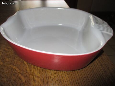 Terrine en c�ramique en forme de pomme rouge 5 M�rignies (59)