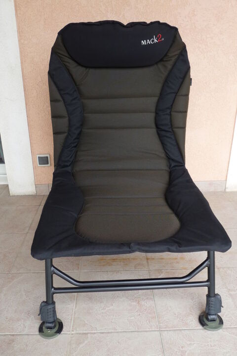 FAUTEUIL 70 Saint-Victor-la-Coste (30)