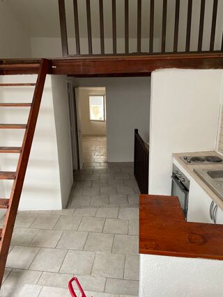  Appartement à louer 2 pièces 38 m² Trets