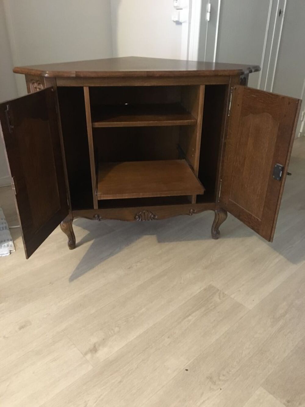 Meuble TV d'angle en ch&ecirc;ne Meubles