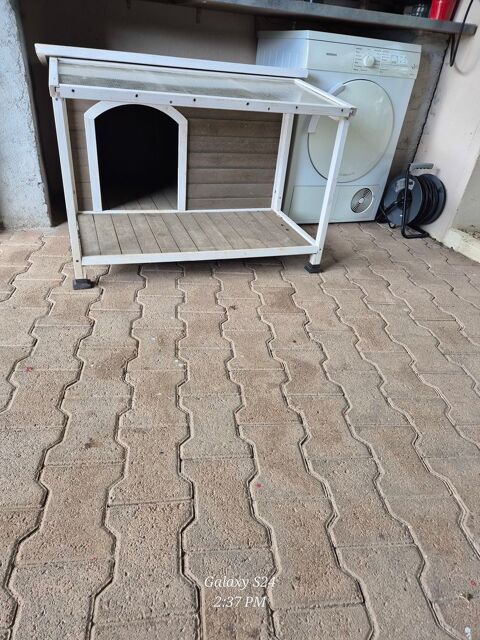 niche pour petit chien 80 83690 Salernes