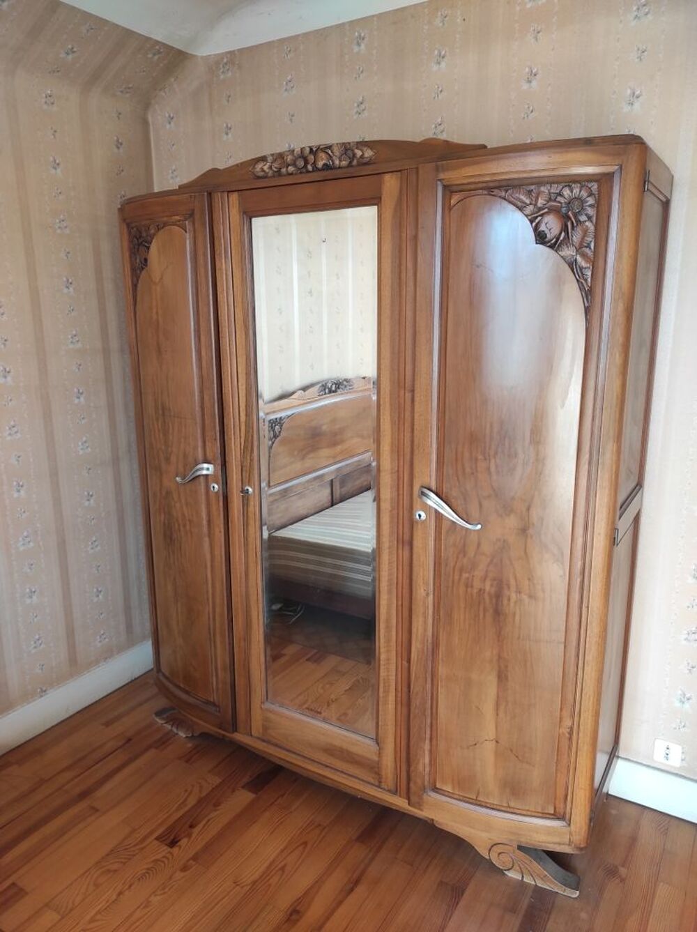 Armoire ancienne ann&eacute;e 50 Meubles