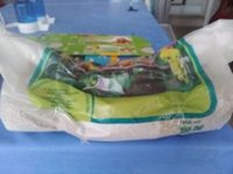   1,5 Kg  terre  Diatomée + Graines  canaris + Sable Maritime  