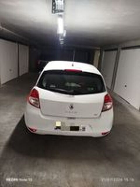 Clio III CLIO III SOCIETE DCI 85 98g ECO2 AIR EURO 4 2011 occasion 69800 Saint-Priest