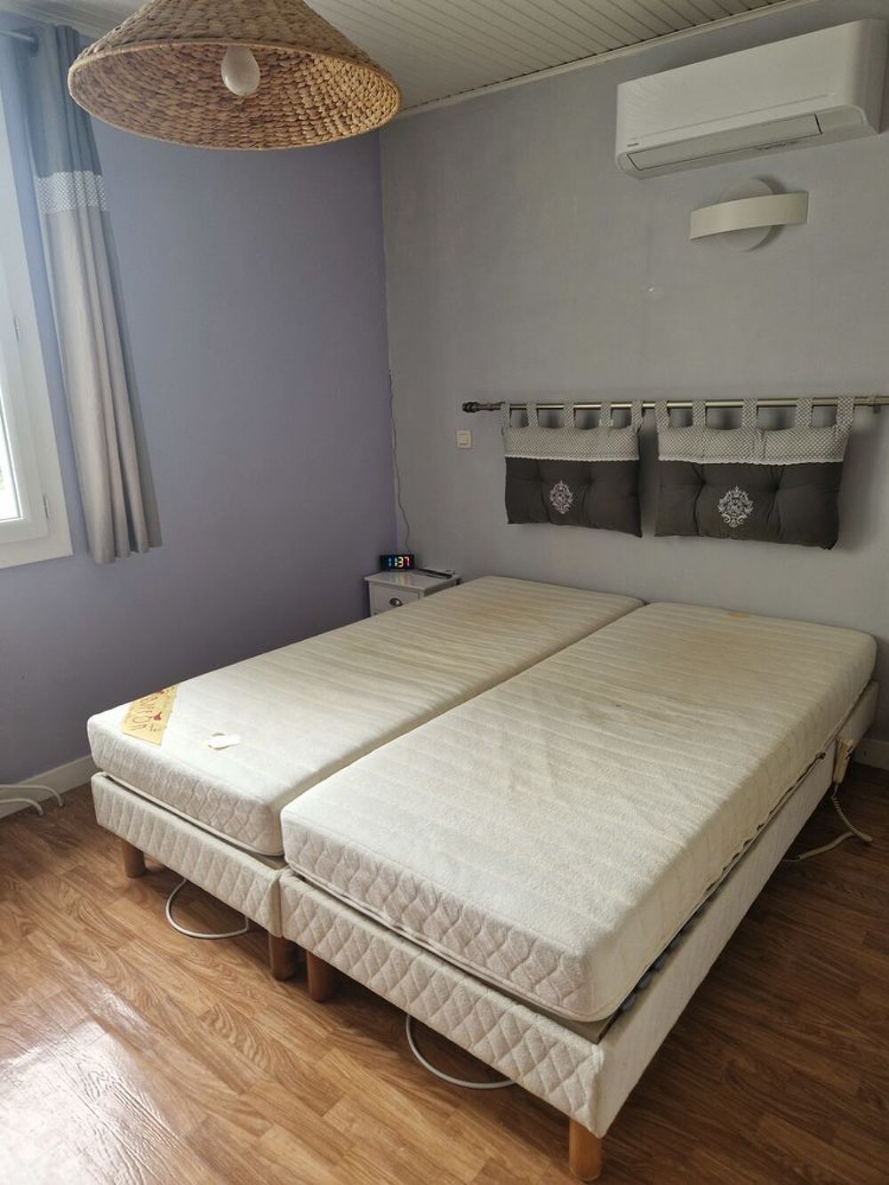Sommier &eacute;lectrique &agrave; t&eacute;l&eacute;commande 80 x 200
avec matelas Meubles