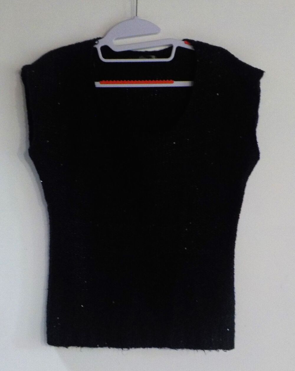 PULL NOIR MIM SANS MANCHES ENCOLURE CARREE TAILLE XS Vêtements