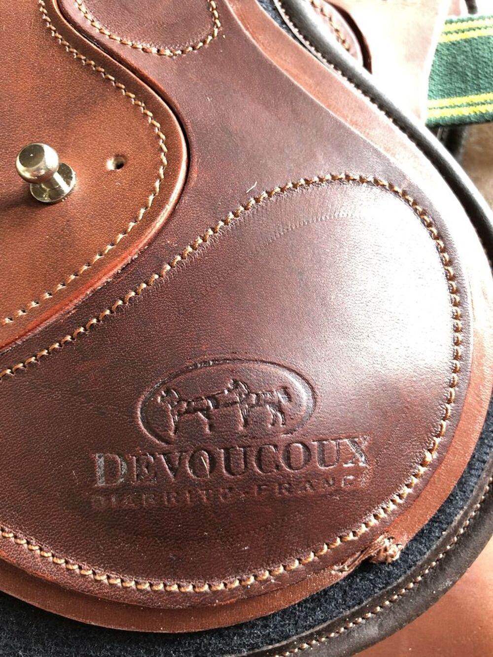 Gu&ecirc;tres Devoucoux Sports