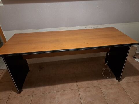 Bureau 20 Saint-Saturnin-lès-Avignon (84)