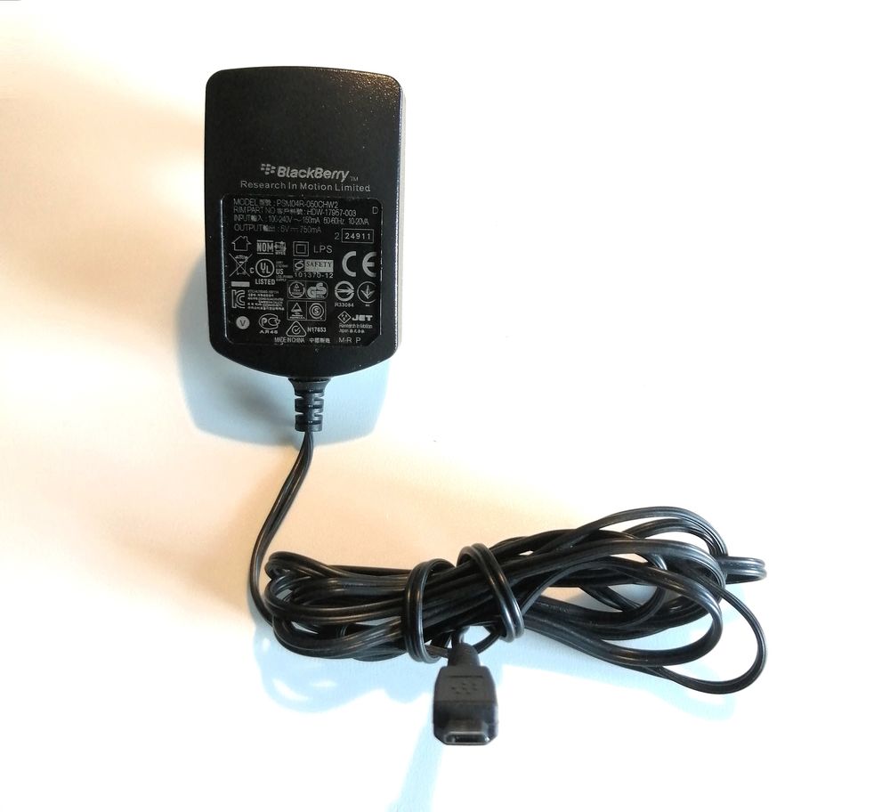 Chargeur BlackBerry Téléphones et tablettes