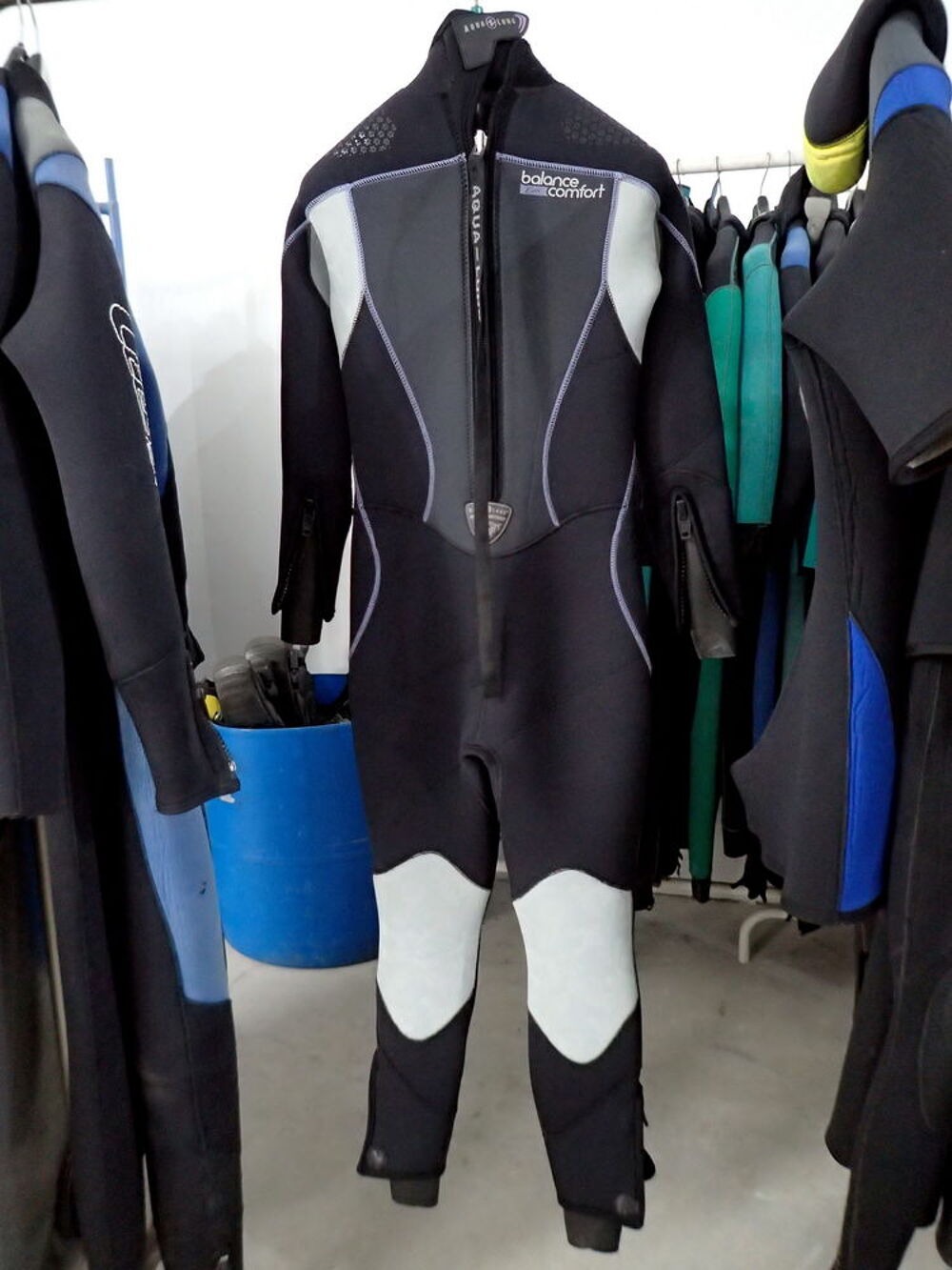 1 mono pi&egrave;ce AQUALUNG " Balance Confort Girl " 5mm Taille S Sports