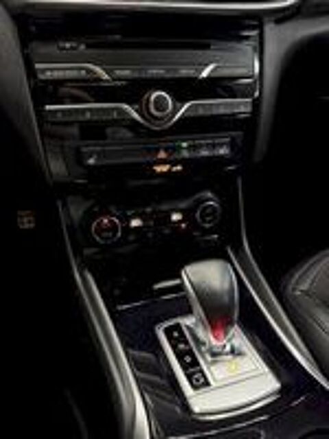 Q30 2.0t 211ch Sport City Black AWD DCT7 2017 occasion 33520 Bruges