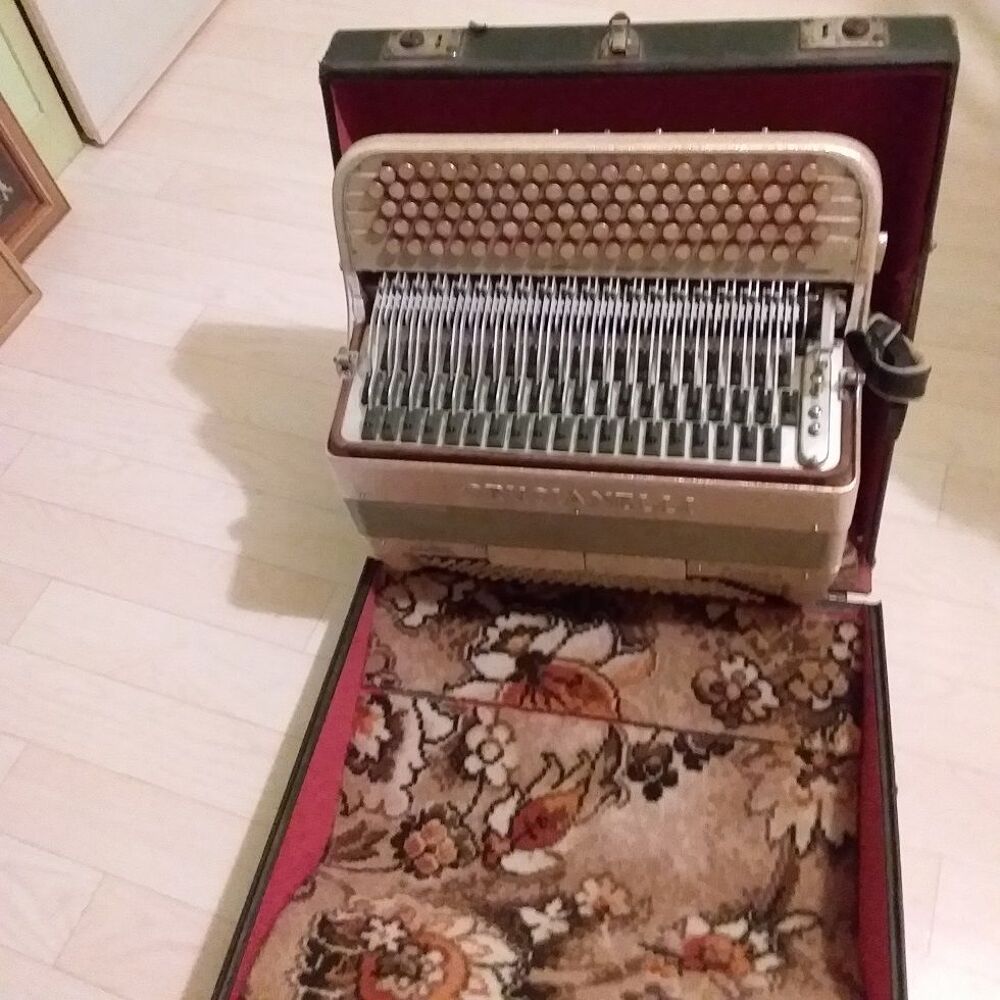 ACCORD&Eacute;ON CHROMATIQUE CRUCIANELLI Instruments de musique