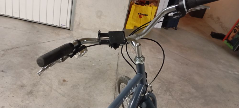V&eacute;lo avec accessoires
Vélos