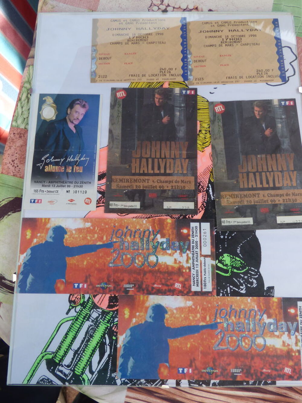 Ancien billets concert johnny hallyday Billetterie