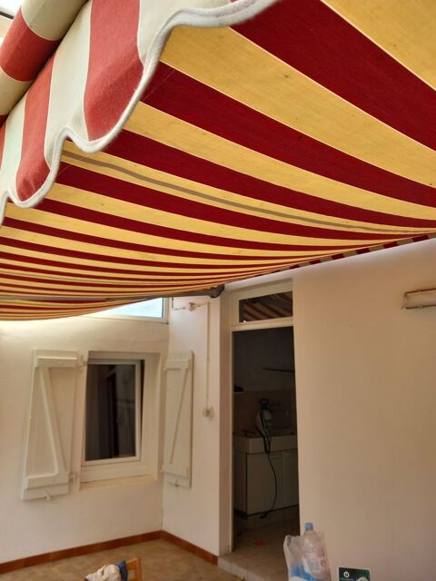 store banne 700 Saint-Maixent-sur-Vie (85)