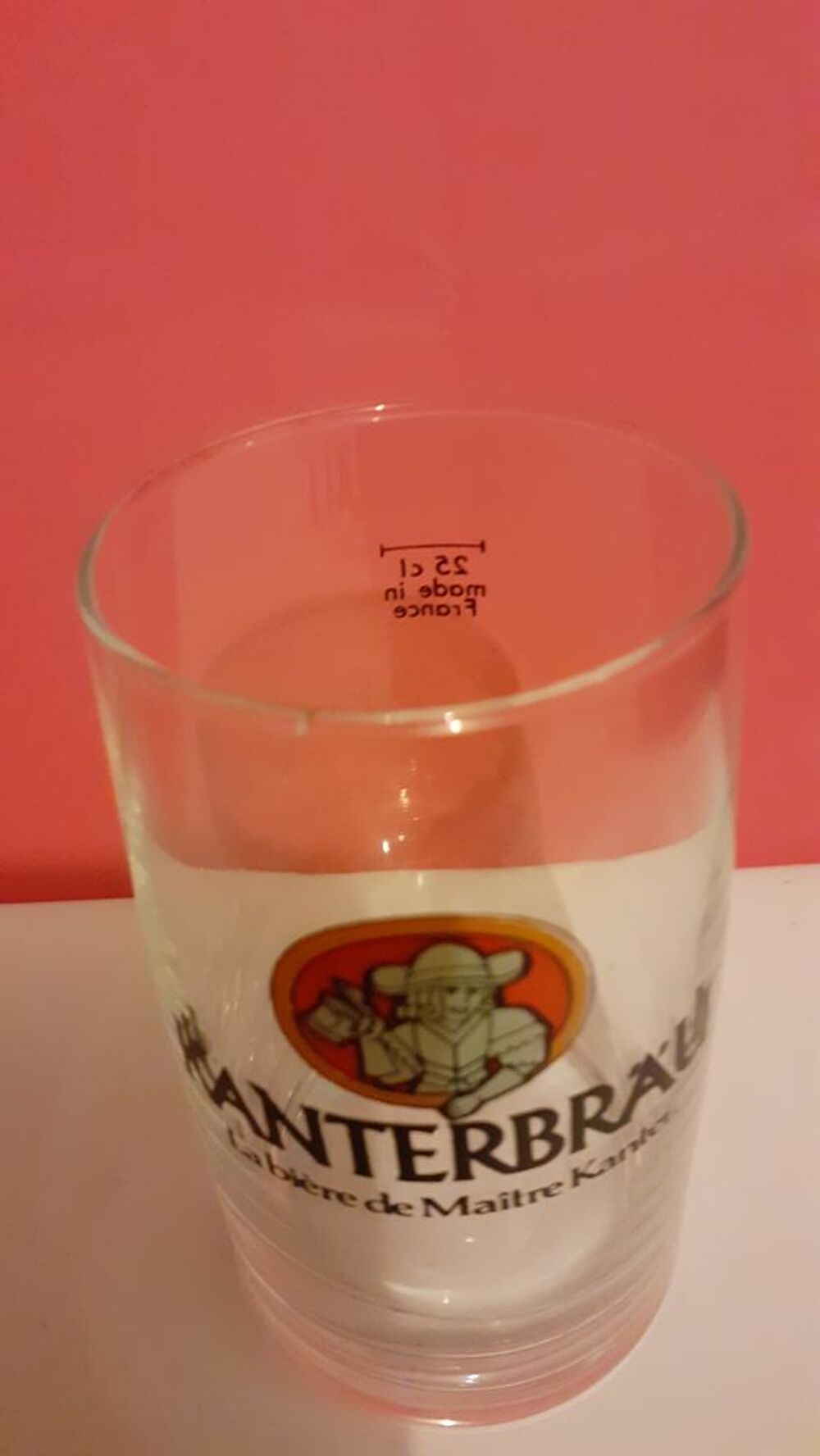 Un verre &agrave; bi&egrave;re Kanterbrau Décoration