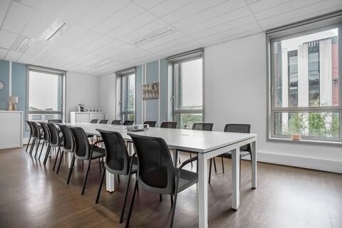 Acc&egrave;s tout compris &agrave; un espace de travail professionnel pour 4 personnes &agrave; Bordeaux Ravezies  1169 33000 Bordeaux