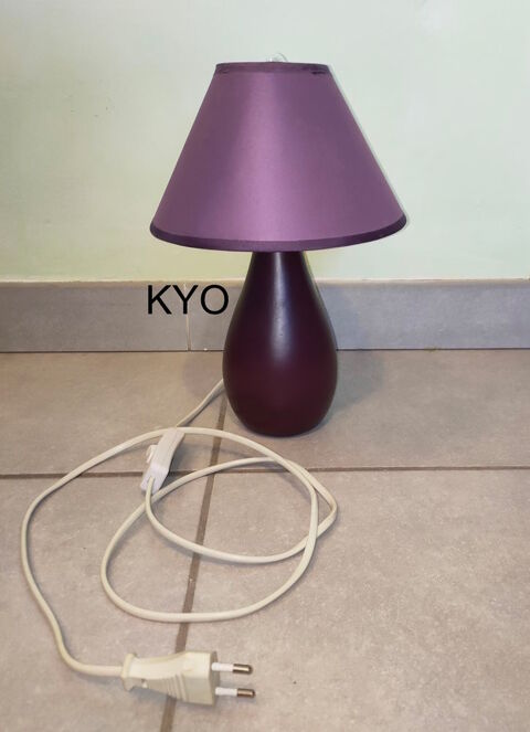 Lampe chevet à poser conique design moderne violet céramique 12 Foncine-le-Haut (39)