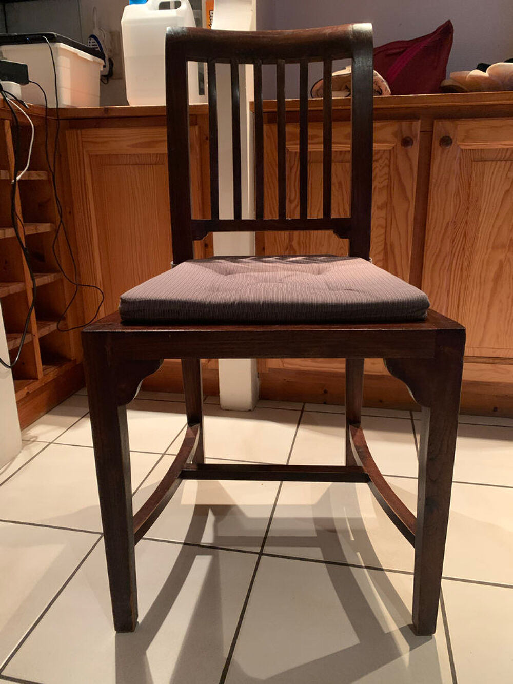 table ovale teck massif + 6 chaises Meubles
