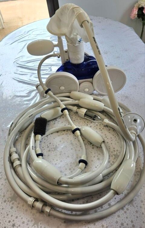 Robot Polaris 280 neuf jamais servi sous garantie. 300 Salviac (46)