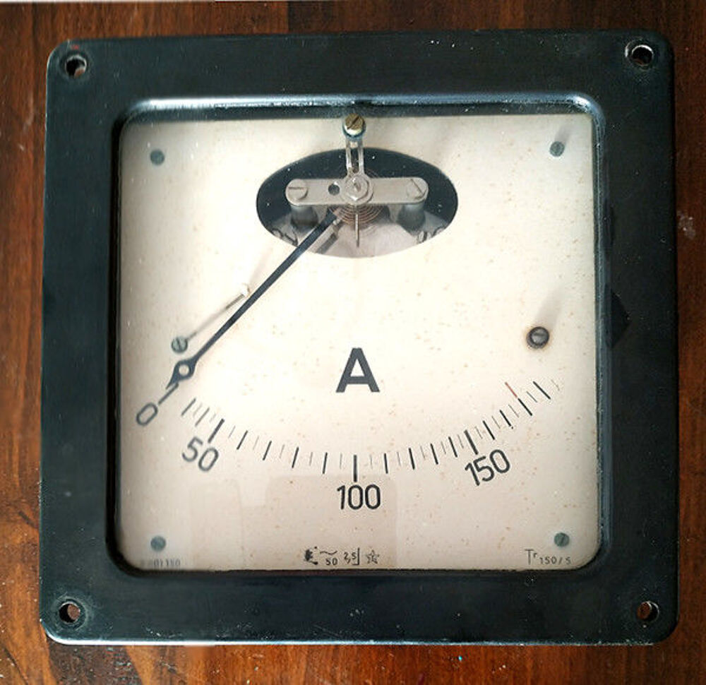 Appareil de mesure &eacute;lectrique vintage 
