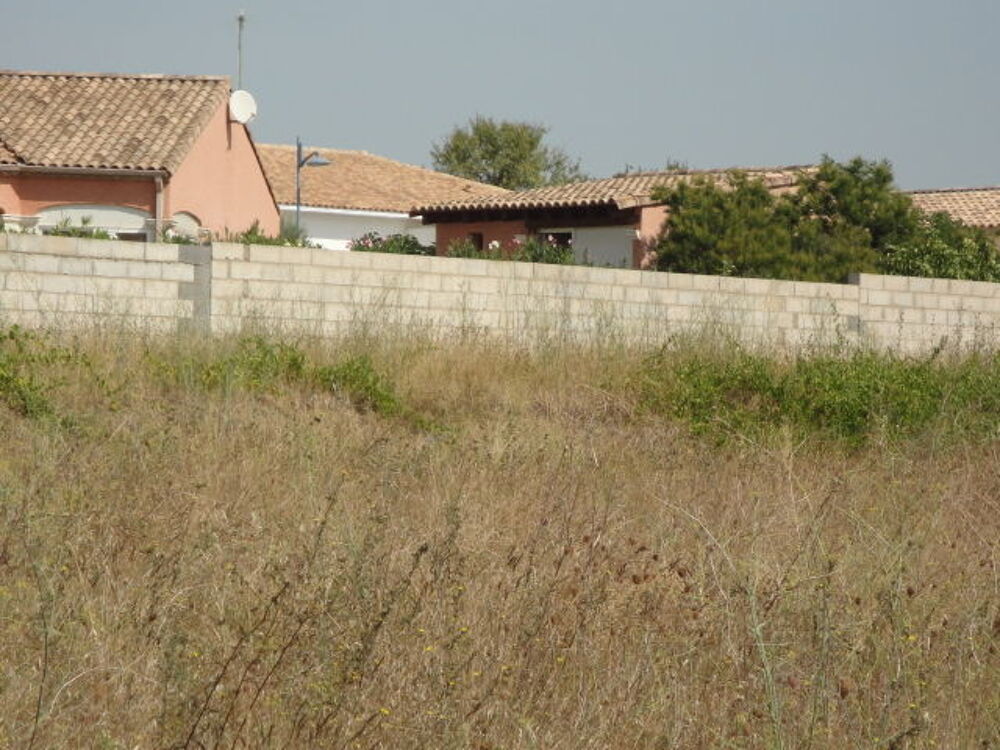 Vente Terrain Terrain de 2400 m2 fort potentiel pour devenir constructible Nézignan-l'Évêque