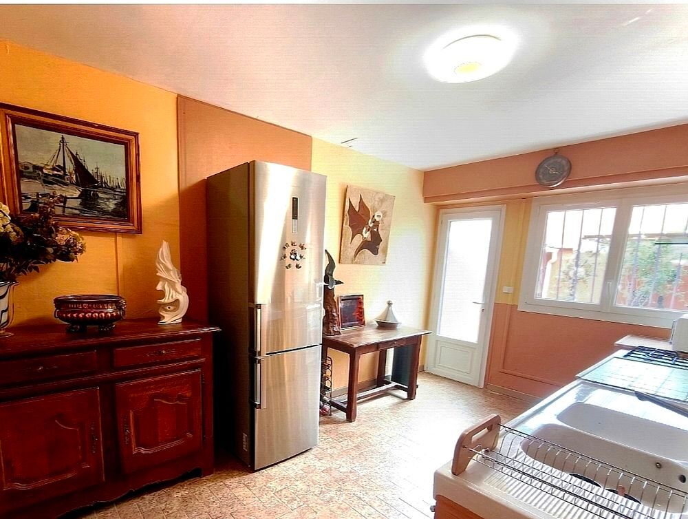 Vente Maison Maison de plain-pied avec jardin arboré au c?ur du village La londe-les-maures