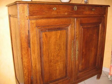 Buffet ancien � hauteur d'appui ch�ne massif 150 Arcachon (33)