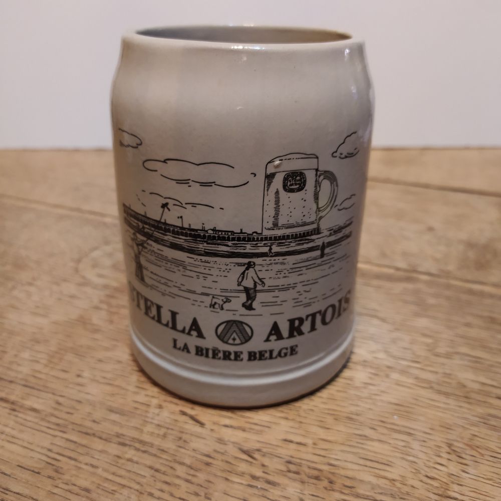 Chope Stella Artois 50 cl en Gr&egrave;s Tr&egrave;s bon &Eacute;tat. 