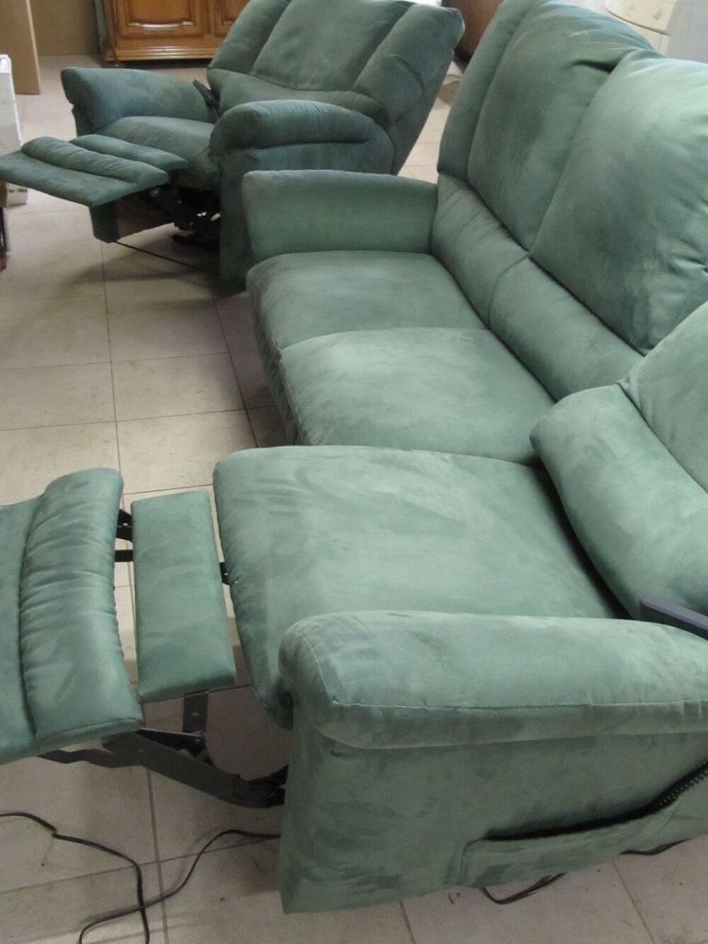 canap&eacute; et fauteuil relax electrique Meubles
