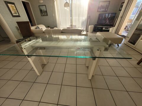 Table salle à manger design verre transparent epais  150 Montady (34)