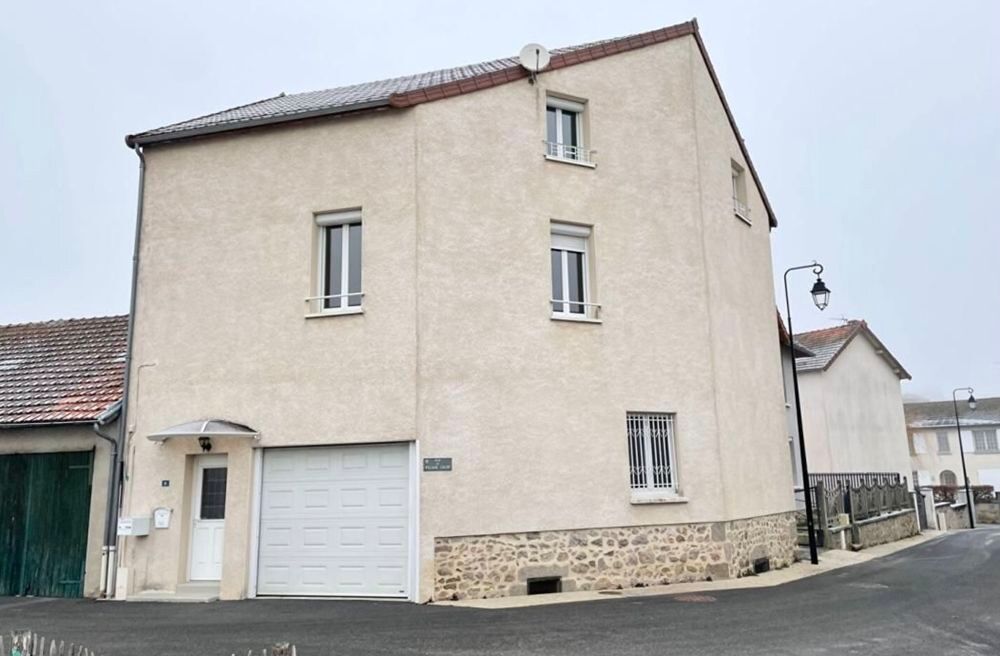 Vente Maison Maison de bourg en très bon état Le mayet-de-montagne
