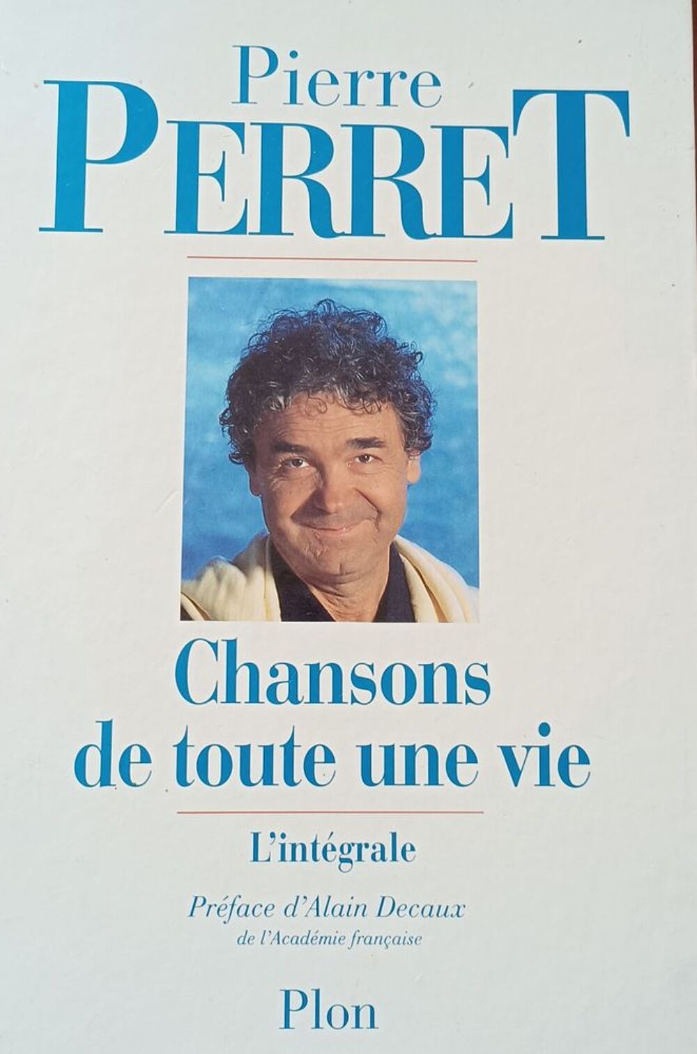 PIERRE PERRET Livres et BD