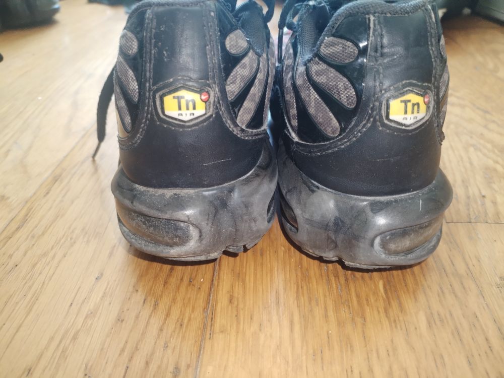 Nike TN (Taille 40) Chaussures