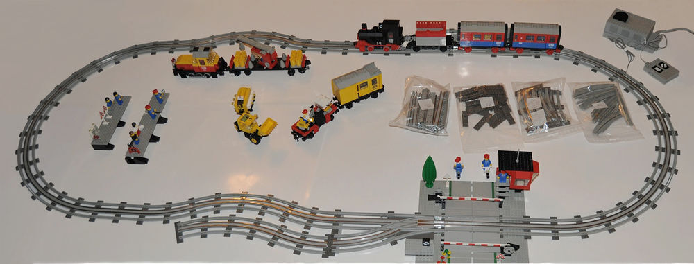 Trains &eacute;lectrique 12V lego de 1985 vintage ? 7715 et 7735 Jeux / jouets