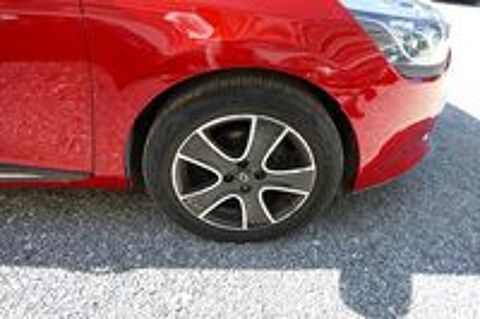 Clio IV Estate Clio Estate IV TCe 120 Intens EDC 2013 occasion 13600 La Ciotat