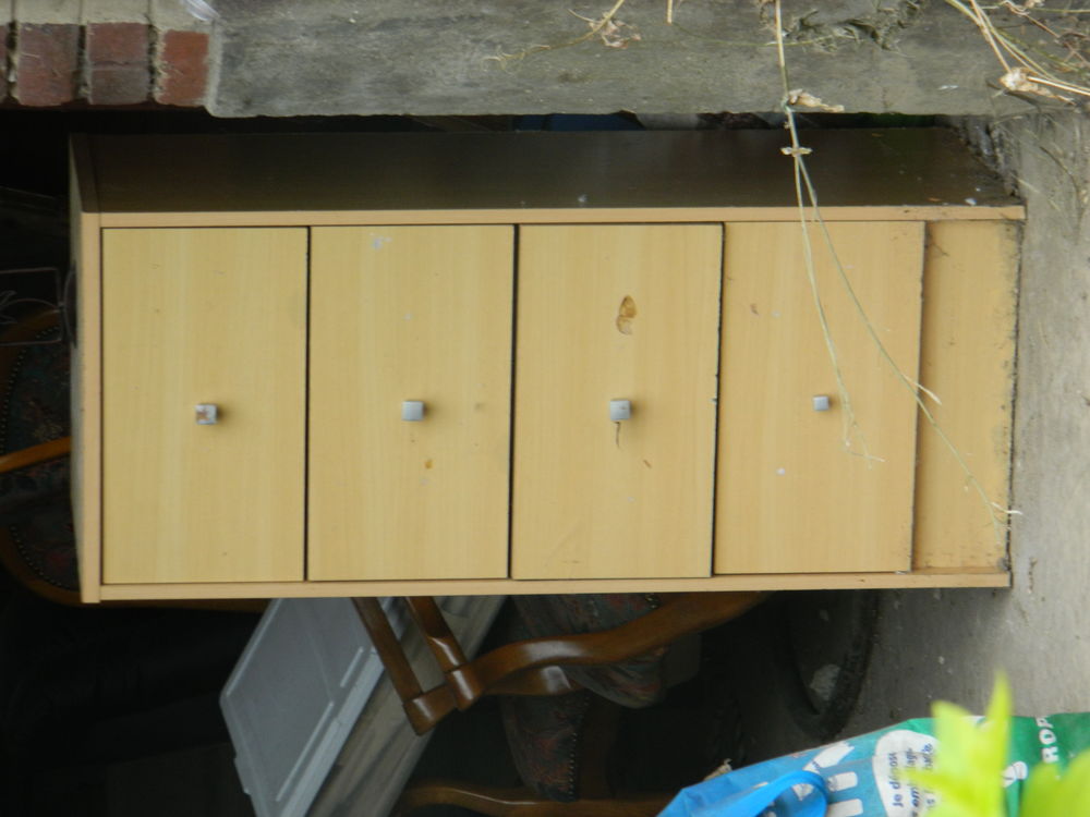 PETITE ARMOIRE A TIROIRS EN BOIS Meubles