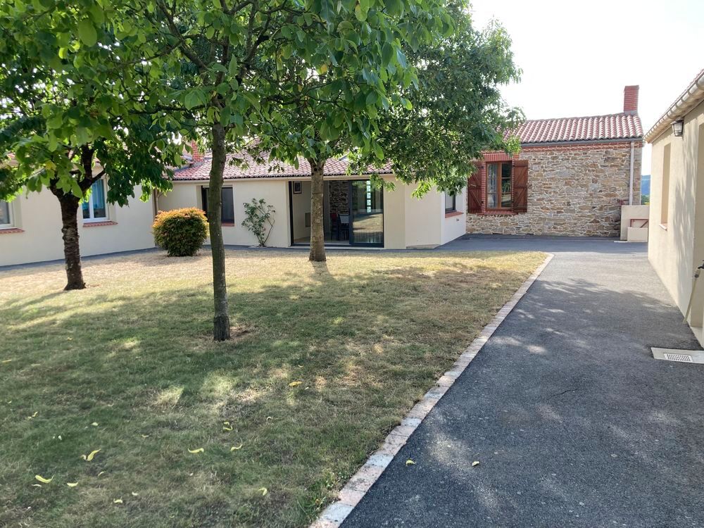 Vente Maison Maison familiale - DPE C - Plain?pied - 5 chambres Drain