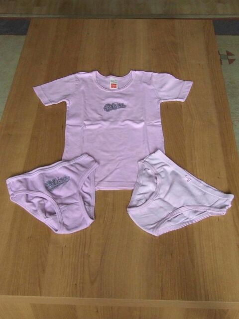 Lot 22, 1 tee-shirt manches courtes et 2 culottes, 6 8 ans 4 Bagnolet (93)