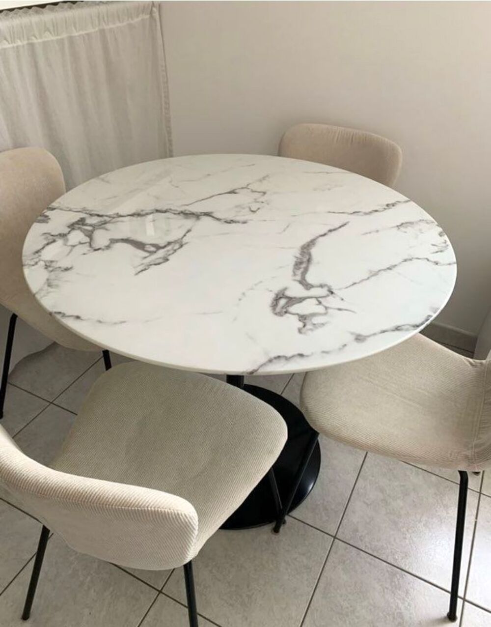 Table et chaises Meubles