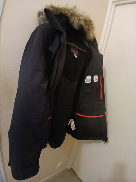 ? PARKA / BLOUSON QUECHUA DECATHLON 150 Dieppe (76)
