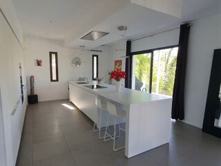  Maison � vendre 5 pi�ces 207 m�