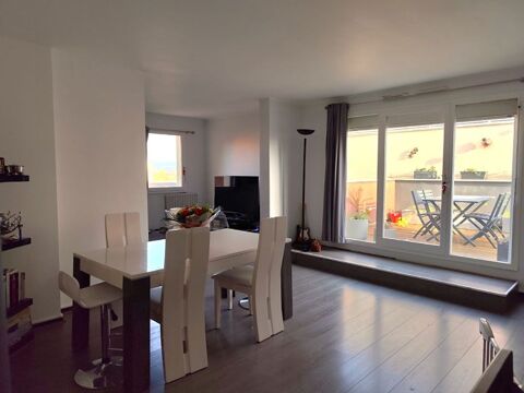   Grand duplex avec terrasse Appartement - 4 pi�ce(s) - 102 m�