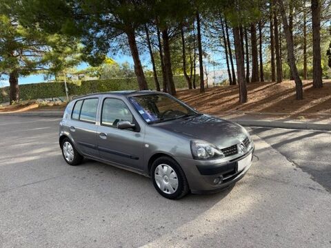 Renault clio ii Clio 1.5 dCi - 65 Privilège * (4 