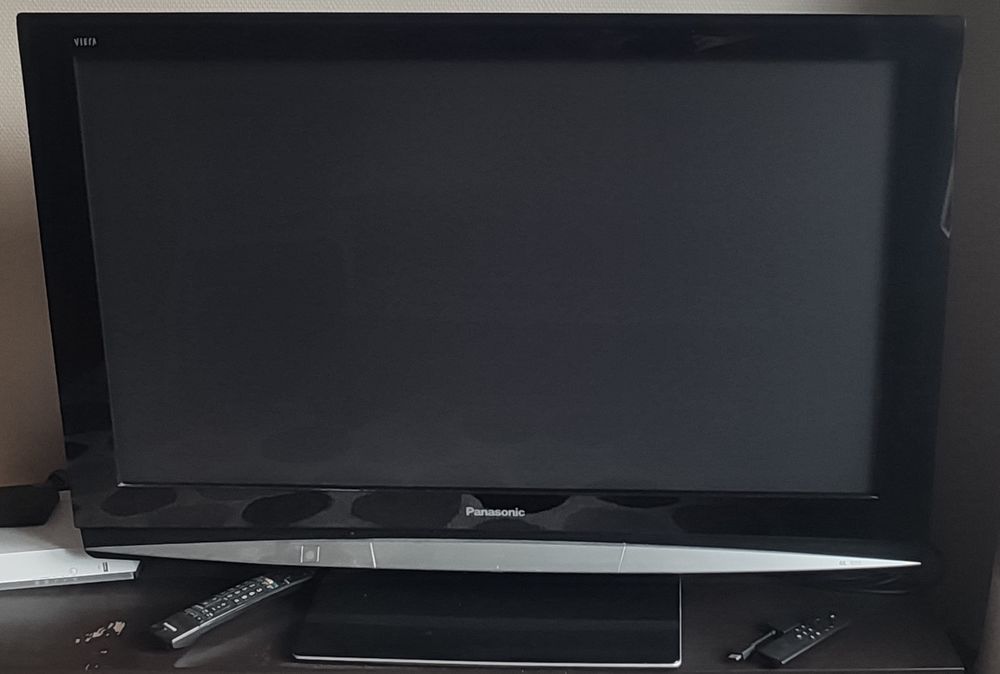 T&eacute;l&eacute;viseur Plasma PANASONIC 42 pouces Photos/Video/TV
